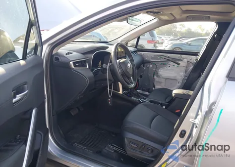 2023 Toyota Corolla Cross Xle z USA, uszkodzony, nr VIN 7MUDAABG9PV064131